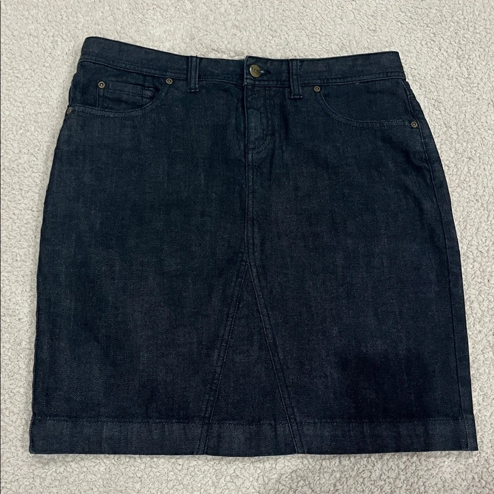 L.L. Bean Dark Wash Denim Skirt Size 8 - Picture 1 of 4